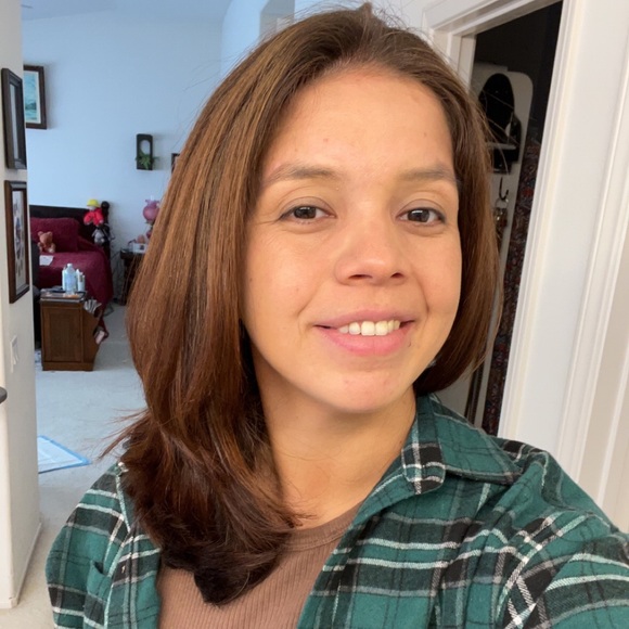 Meet your Posher, Kimberly - Picture 1 of 1